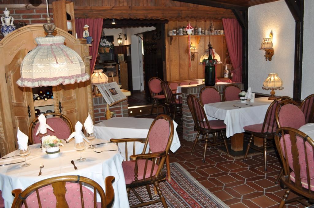 Hotel & Restaurant Bei Hoelzchen Hannover Kültér fotó