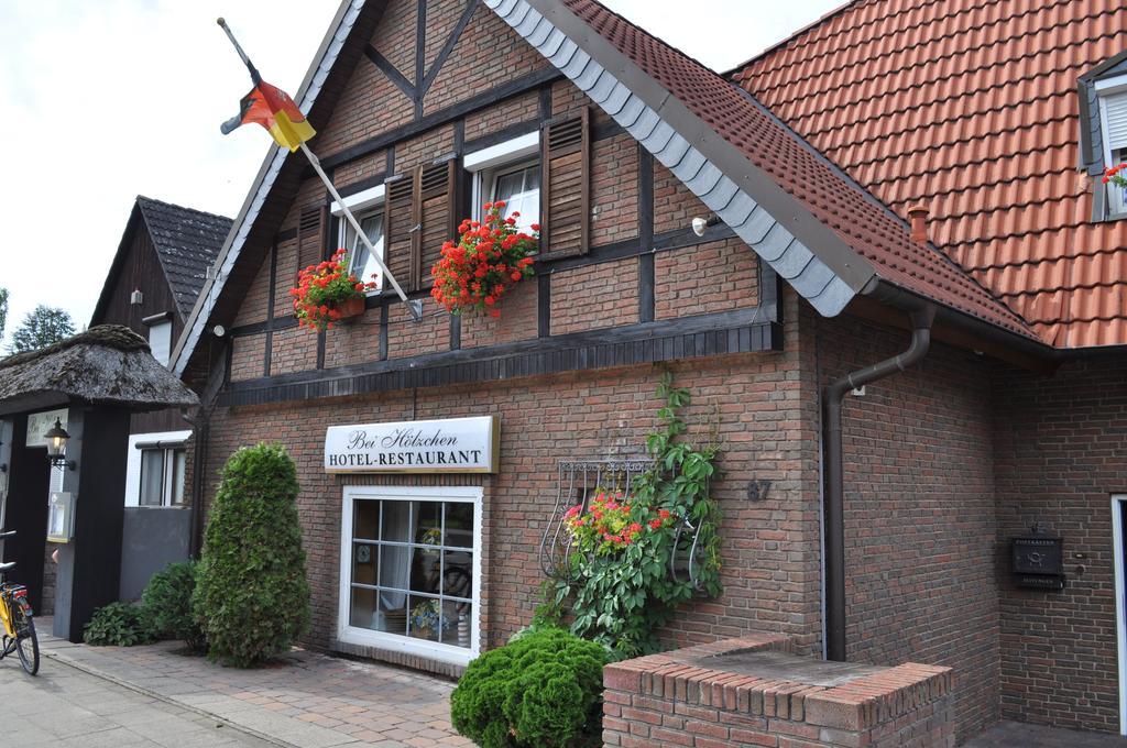 Hotel & Restaurant Bei Hoelzchen Hannover Kültér fotó