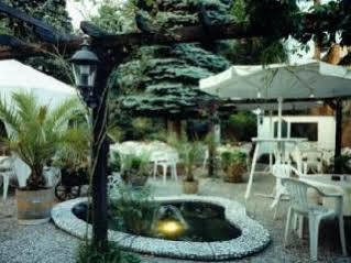 Hotel & Restaurant Bei Hoelzchen Hannover Kültér fotó